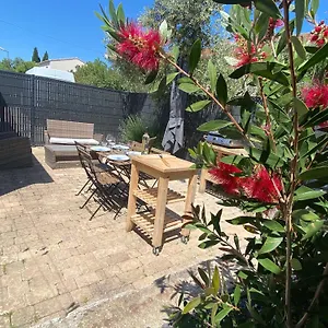 Appartement Independant En Centre-ville, LʼIsle-sur-la-Sorgue